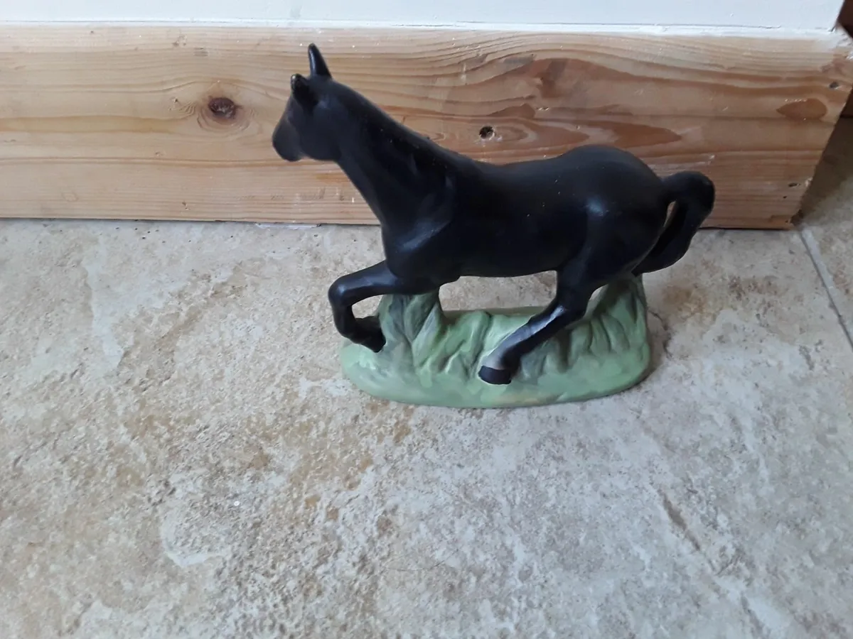 Ceramic ornament Black Horse - Image 3