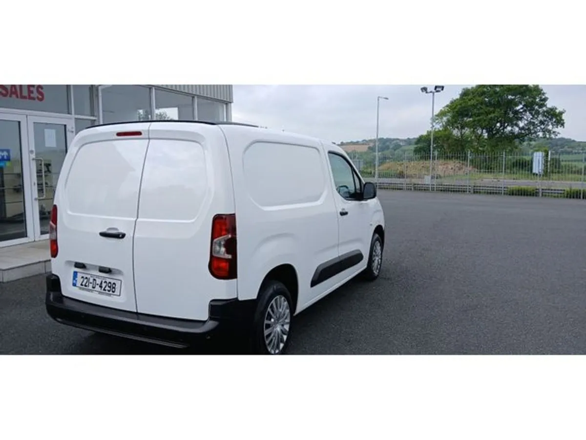 Citroen Berlingo ENT Bluehdi 75 MWB 650KG 3DR - Image 2