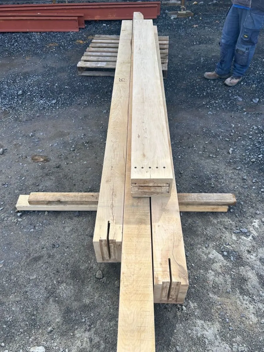 Oak  structural Trusses - Image 2