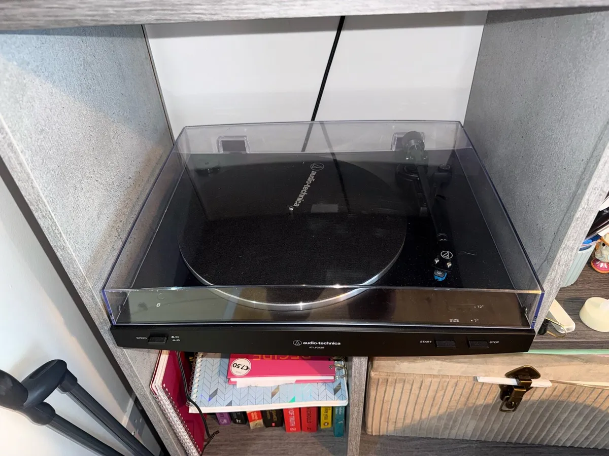 Record player - Image 2