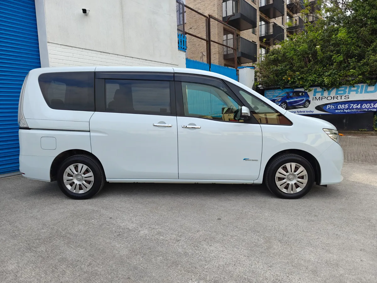 2015 NISSAN SERENA 8 SEATER HYBRID AUTOMATIC - Image 4