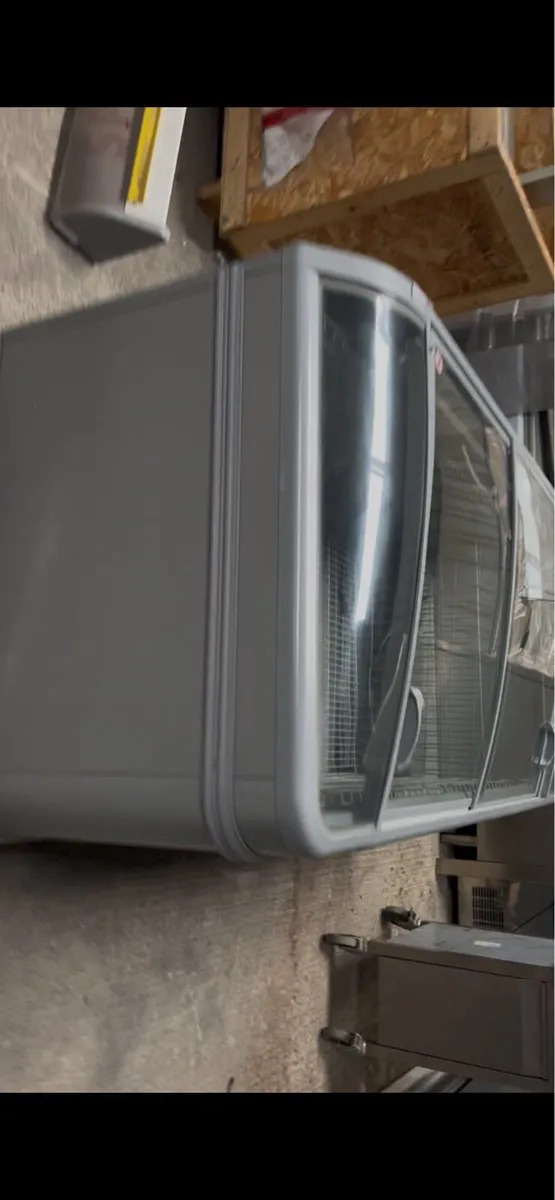 Large commercial chest freezer - Image 2