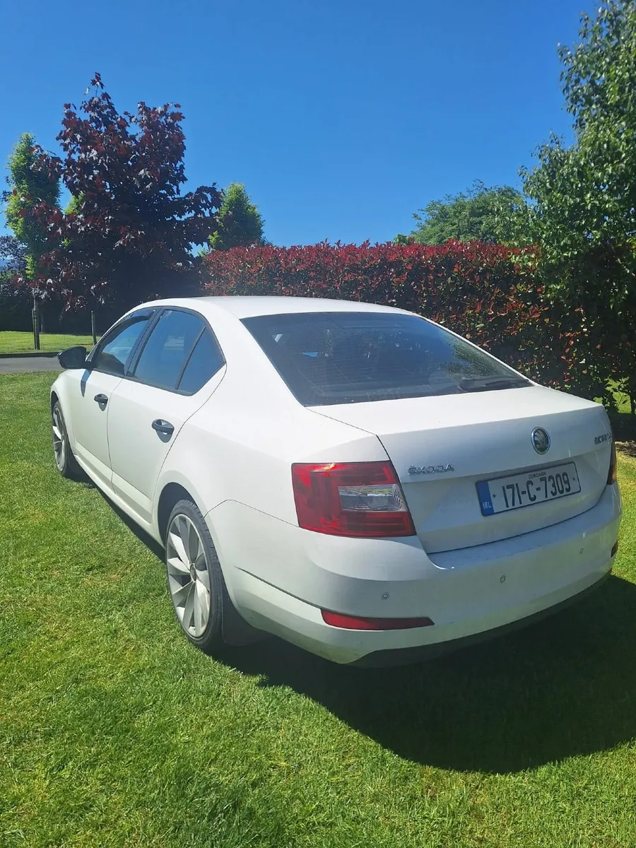 Skoda Octavia Active 1.6TDI 2017 - Image 4