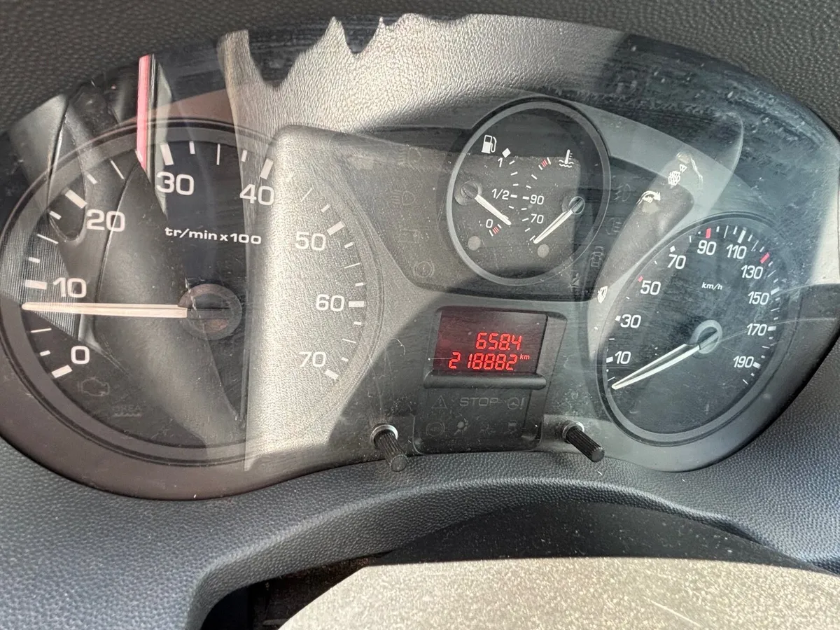 Citroen Dispatch 2014 - Image 2