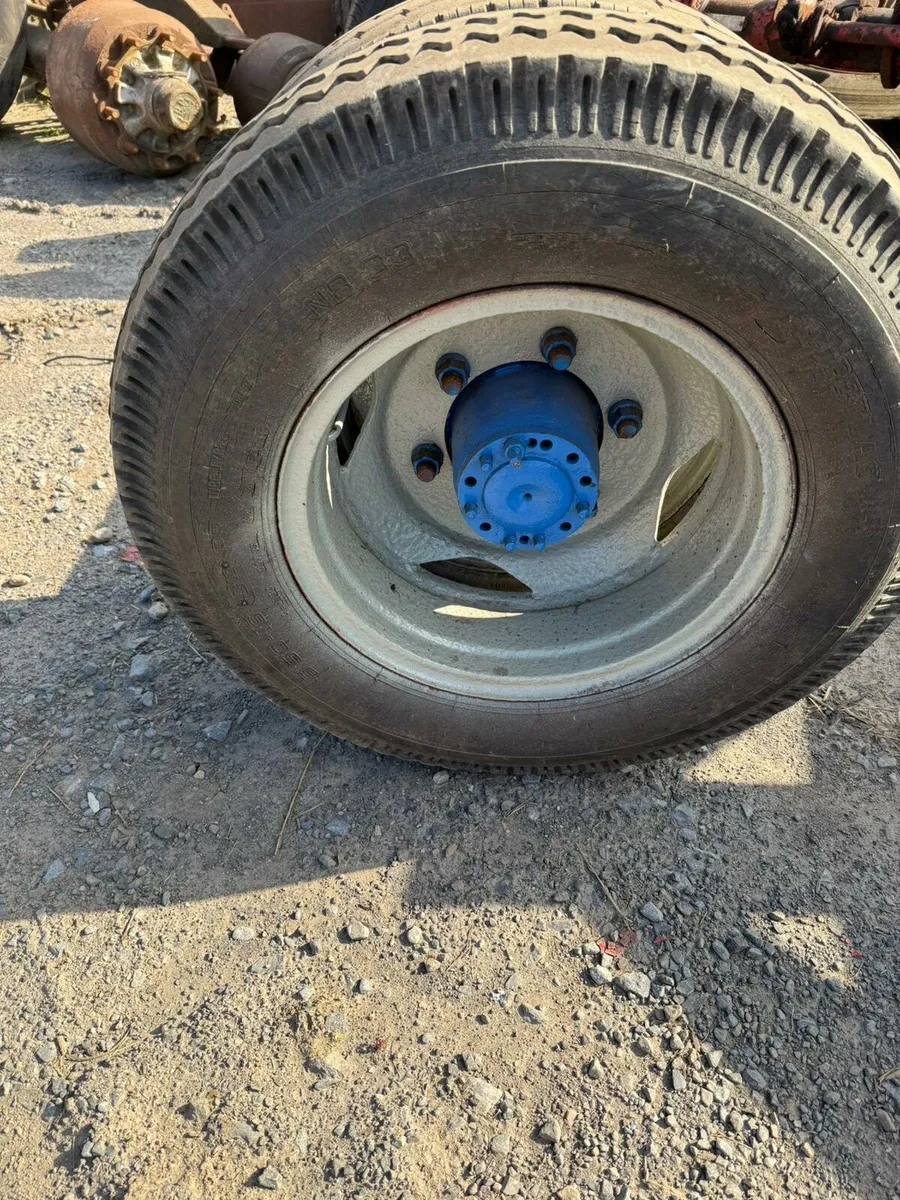Trailer axle 6 stud - Image 3