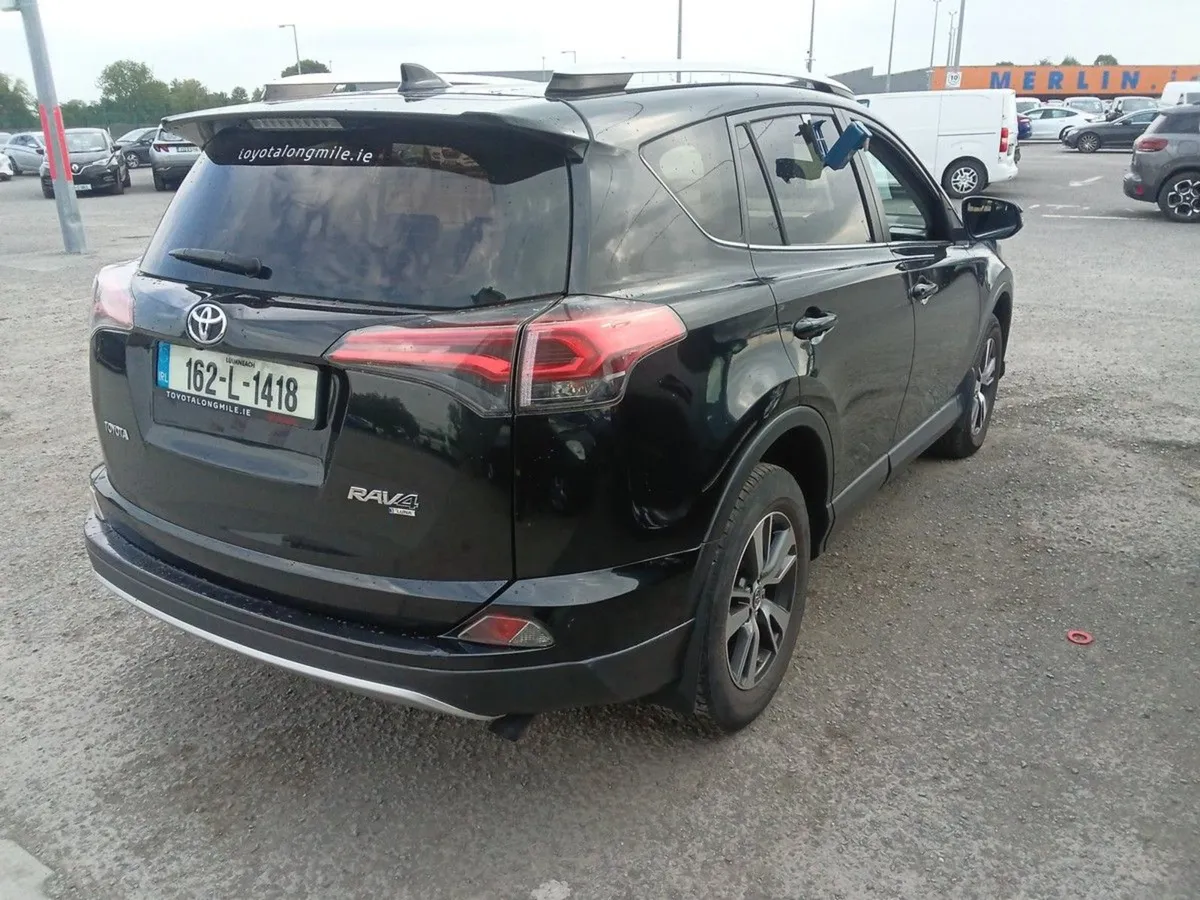 Toyota Rav4 2.0d-4d Luna - Image 2