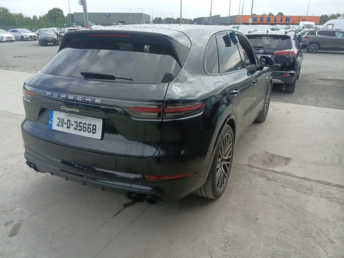 Porsche Cayenne 3.0 V6 E-hybrid Auto - Image 2