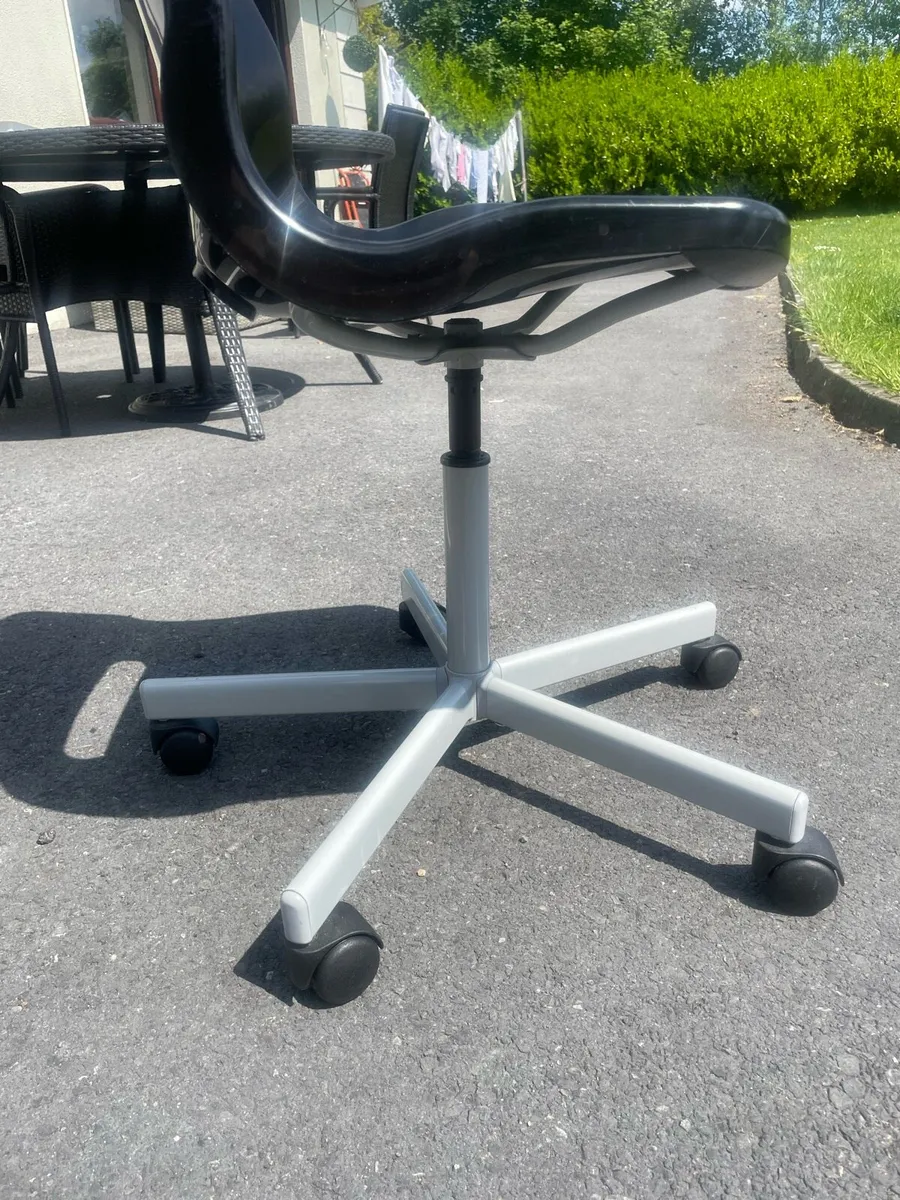 Desk chair - Image 3