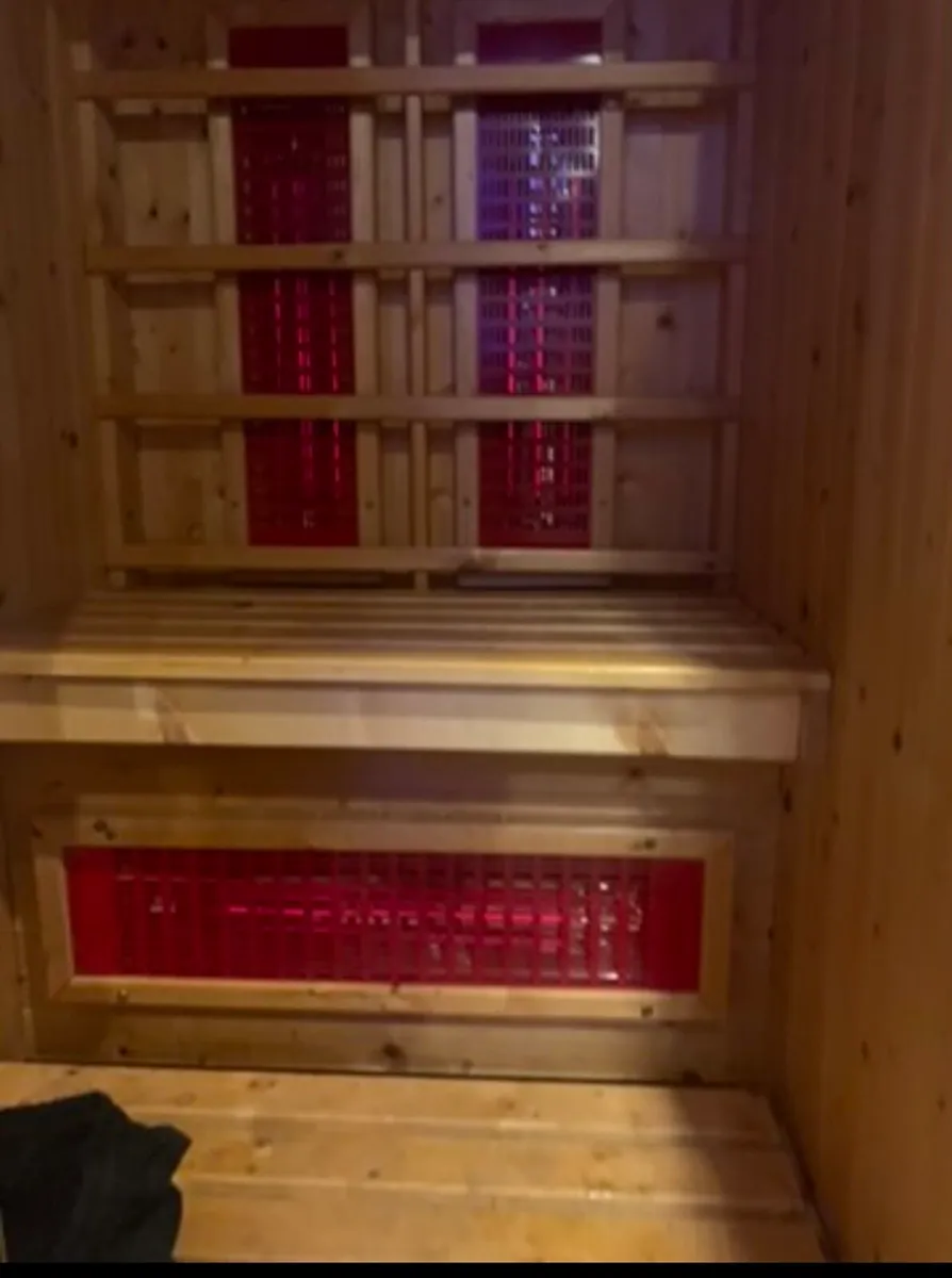 Inferred sauna home gym - Image 2