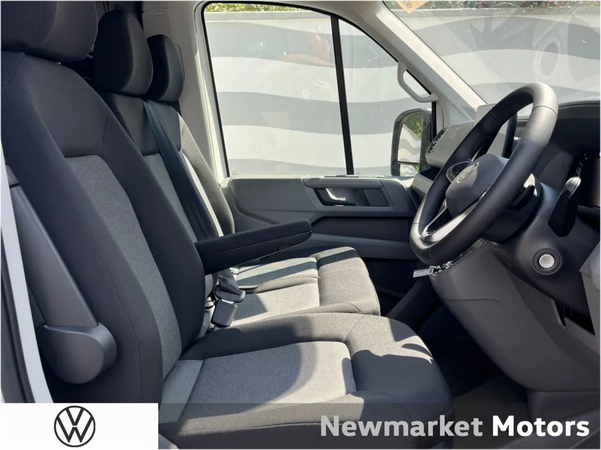Volkswagen Crafter 35 177BHP Automatic DSG Highli - Image 2