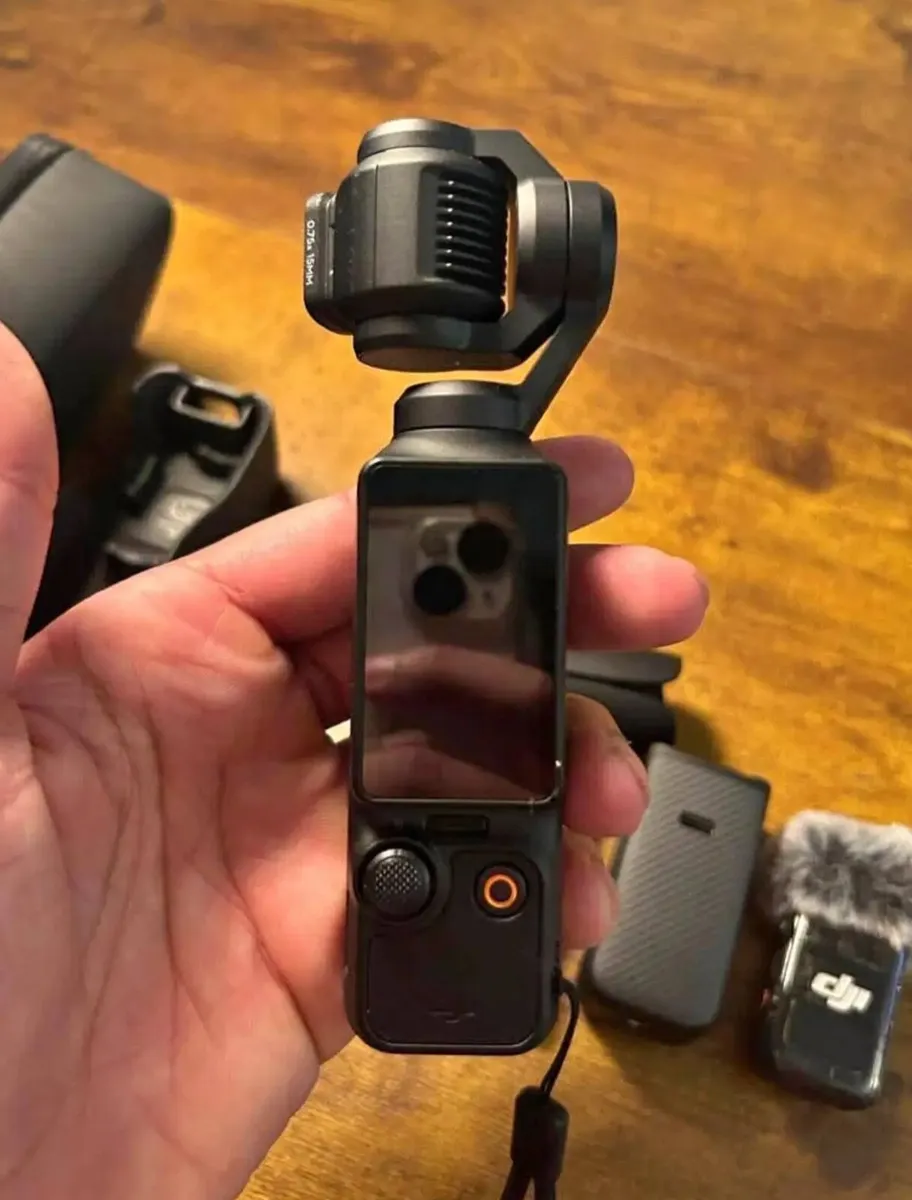 DJI Osmo Pocket 3 Creative Combo - Image 1