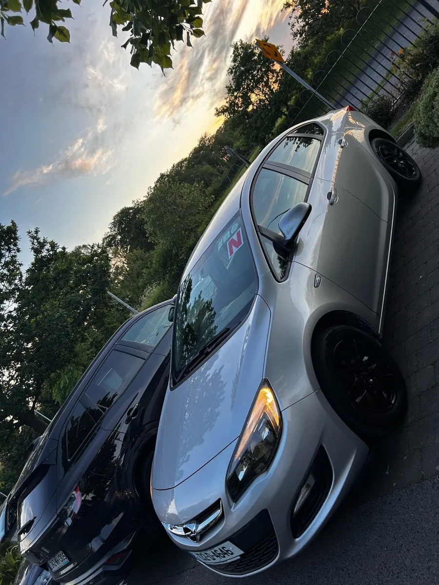 Car - Image 4