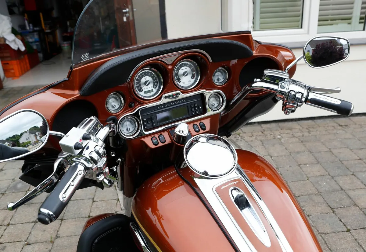 HARLEY DAVIDSON CVO Ultra - Image 4