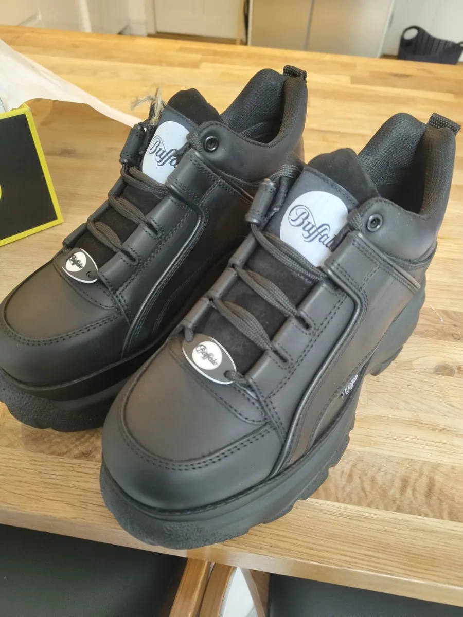Buffalo London platform trainers - Image 1