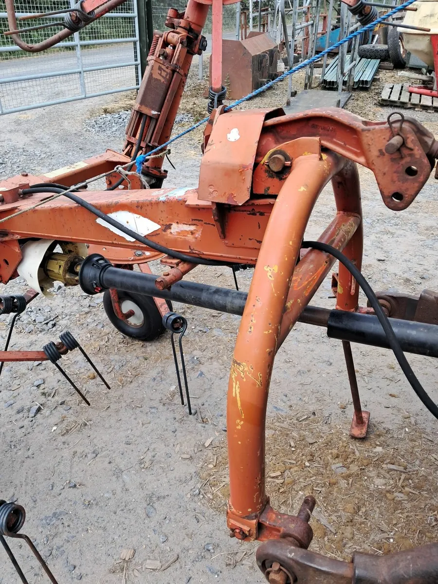 Kuhn tedder - Image 2