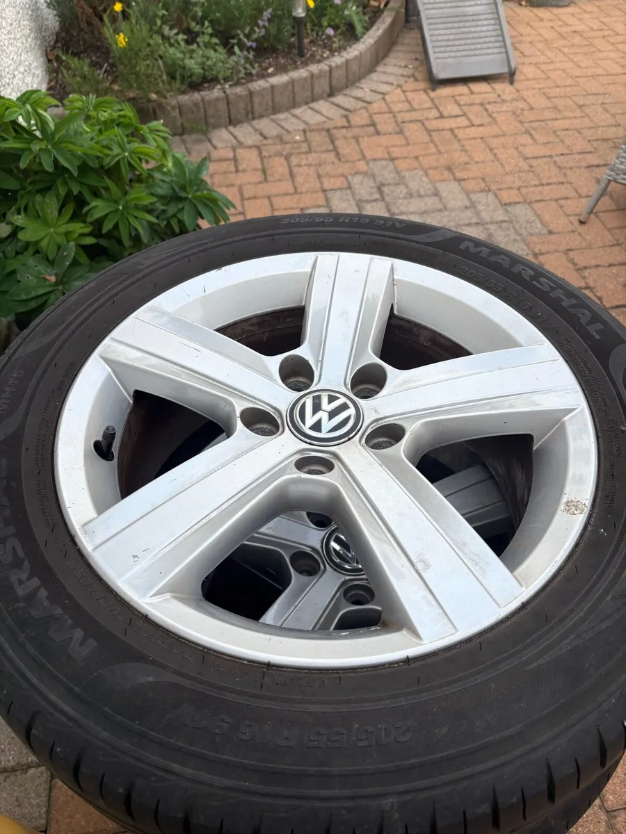 16inch Volkswagen Alloys and Tyres - Image 1