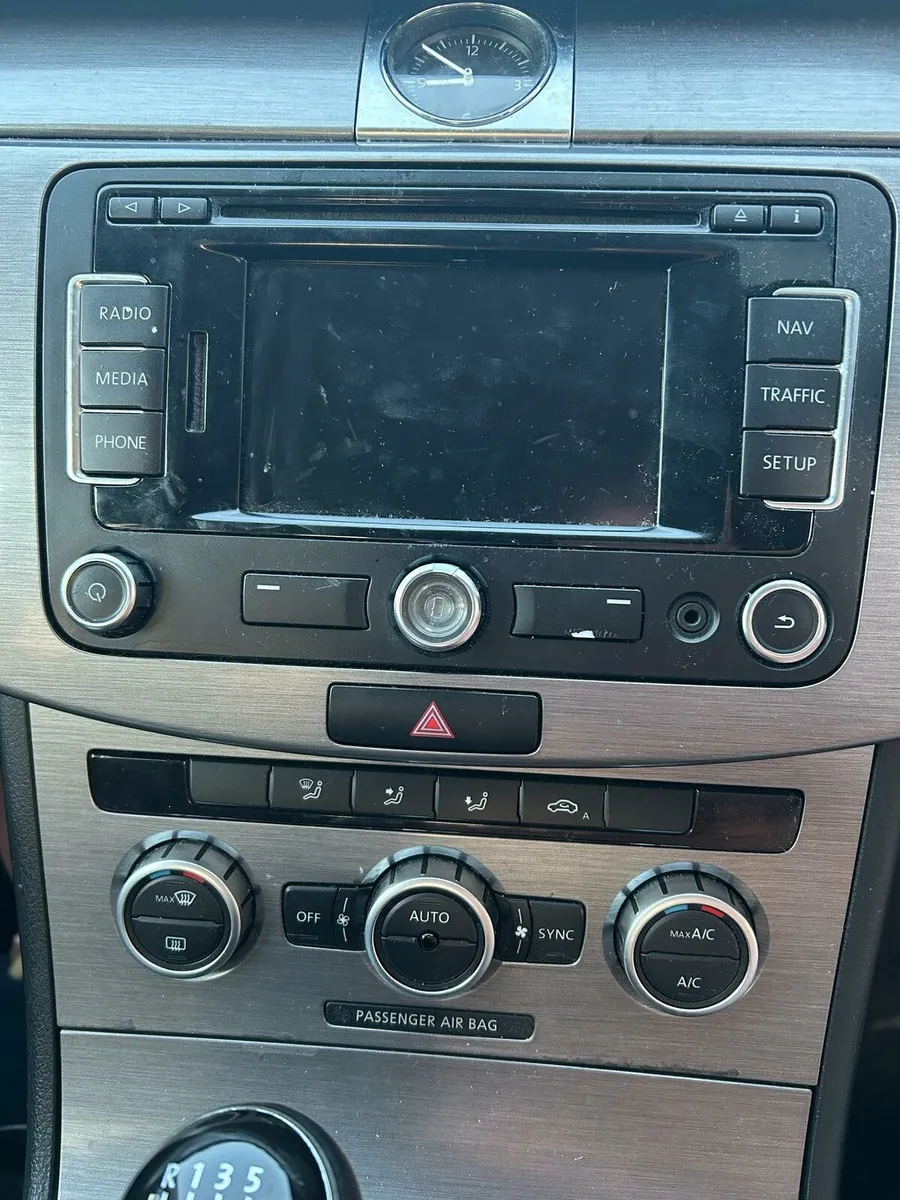 Car - Image 3