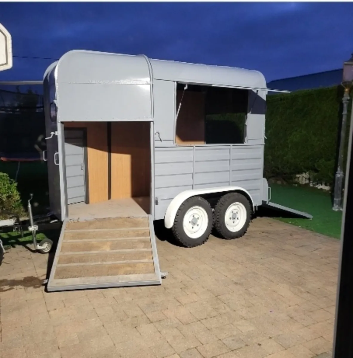 Coffee trailor - Image 1