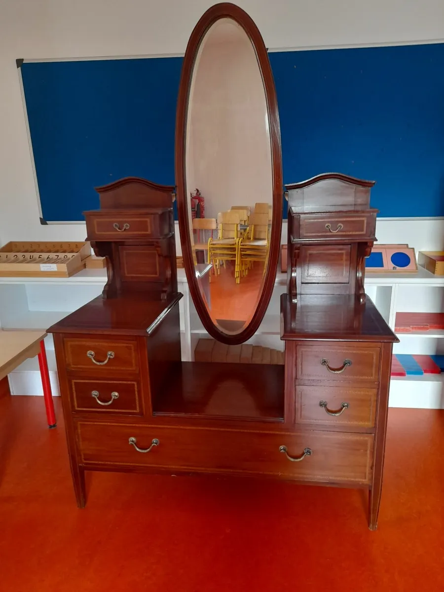 antique - Image 2