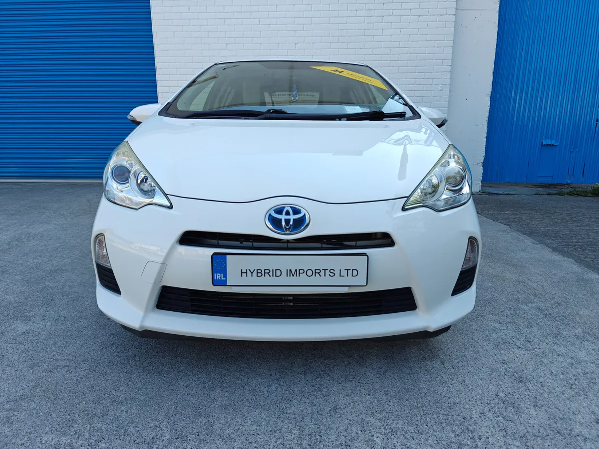 2014 TOYOTA AQUA 1.5L HYBRID - Image 2