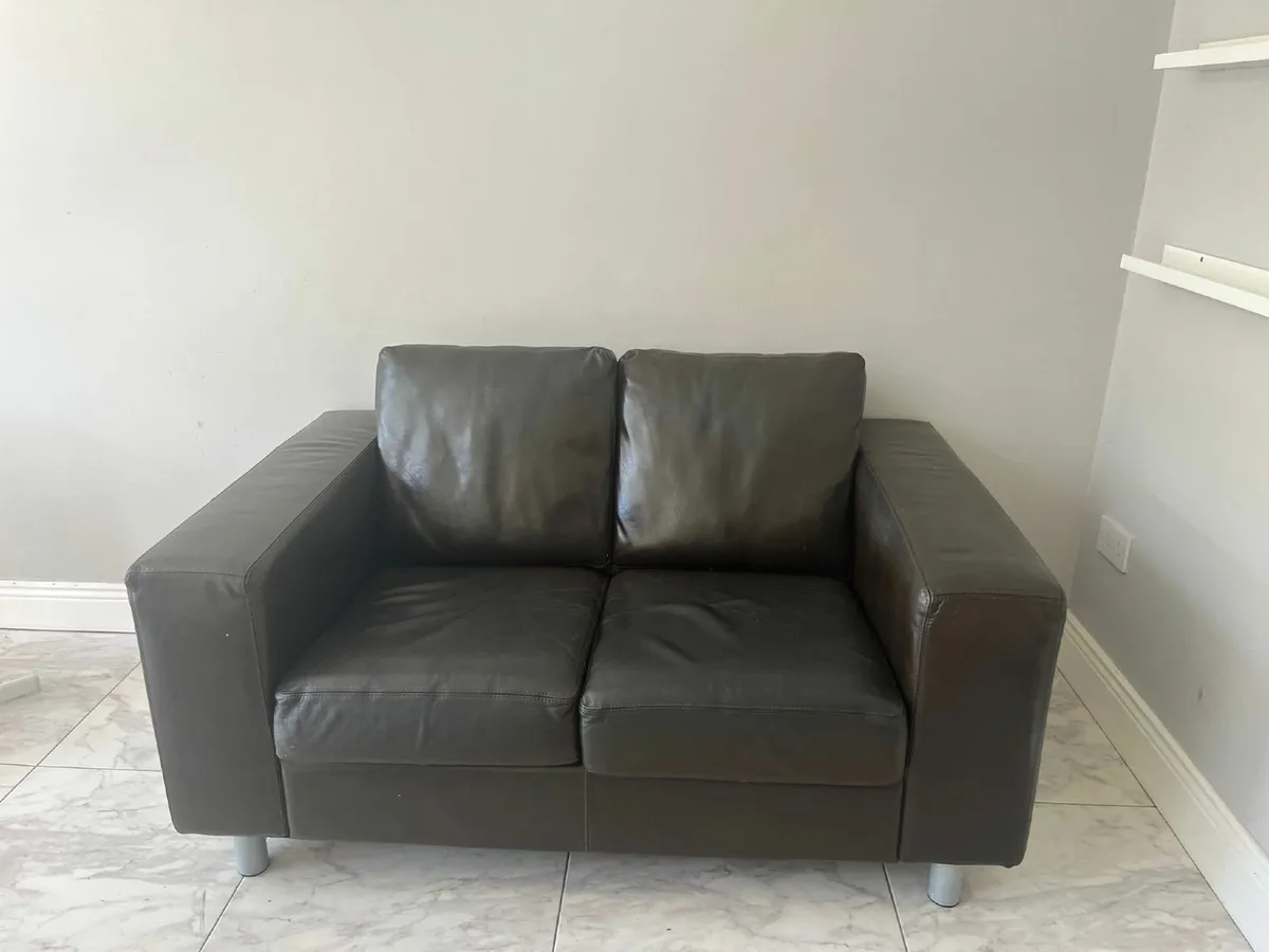 3 seater couch & 2 seater couch - Image 2