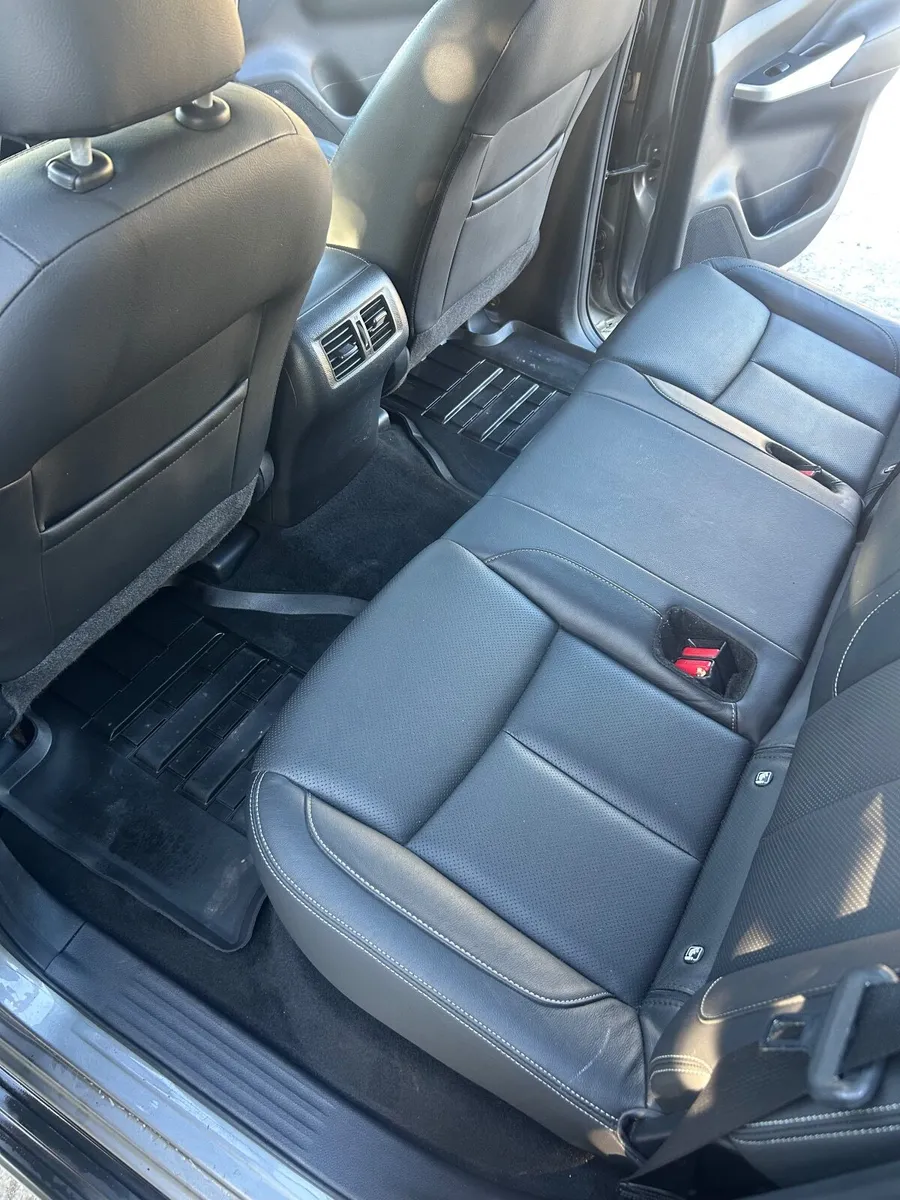 Nissan Navara 2019 - Image 2