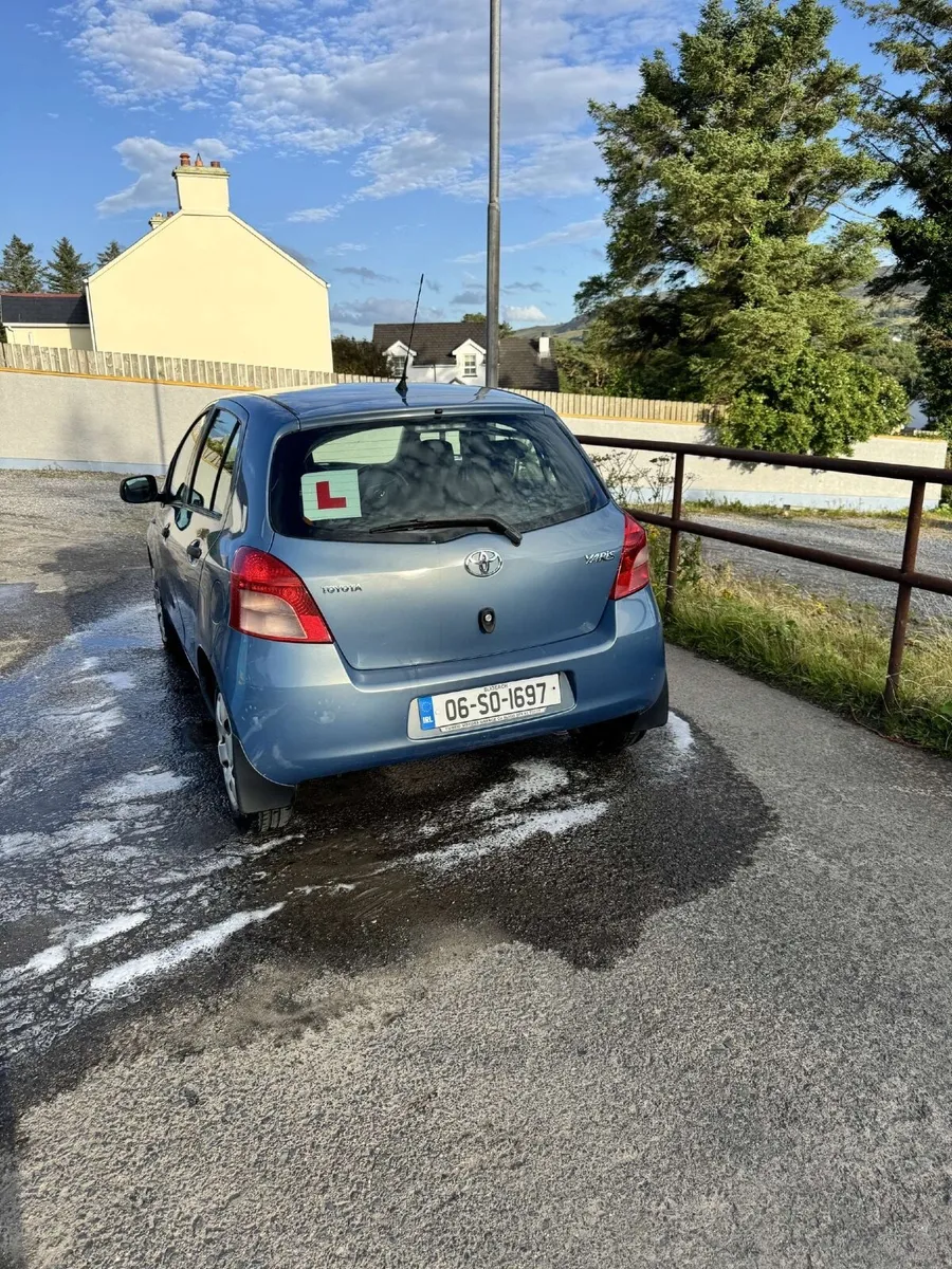 Toyota Yaris 2006 - Image 4