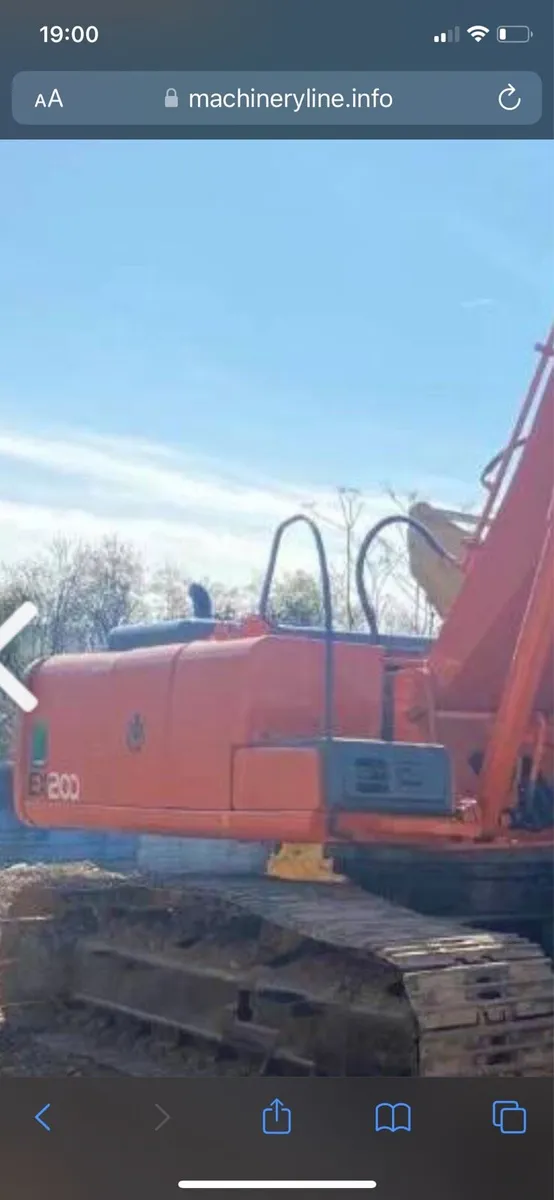 Hitachi Zaxis130-1. / ex120-5 front tool box - Image 2