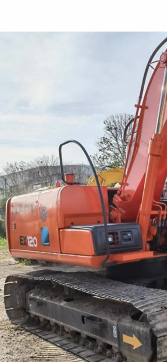 Hitachi Zaxis130-1. / ex120-5 front tool box - Image 3