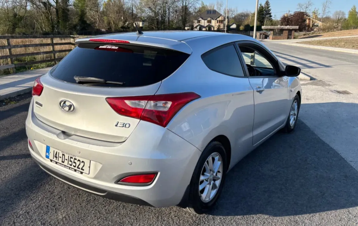 Hyundai i30 2014 - Image 2