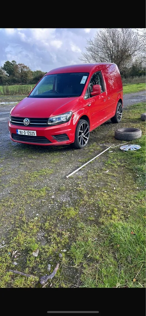 2016 caddy van - Image 1