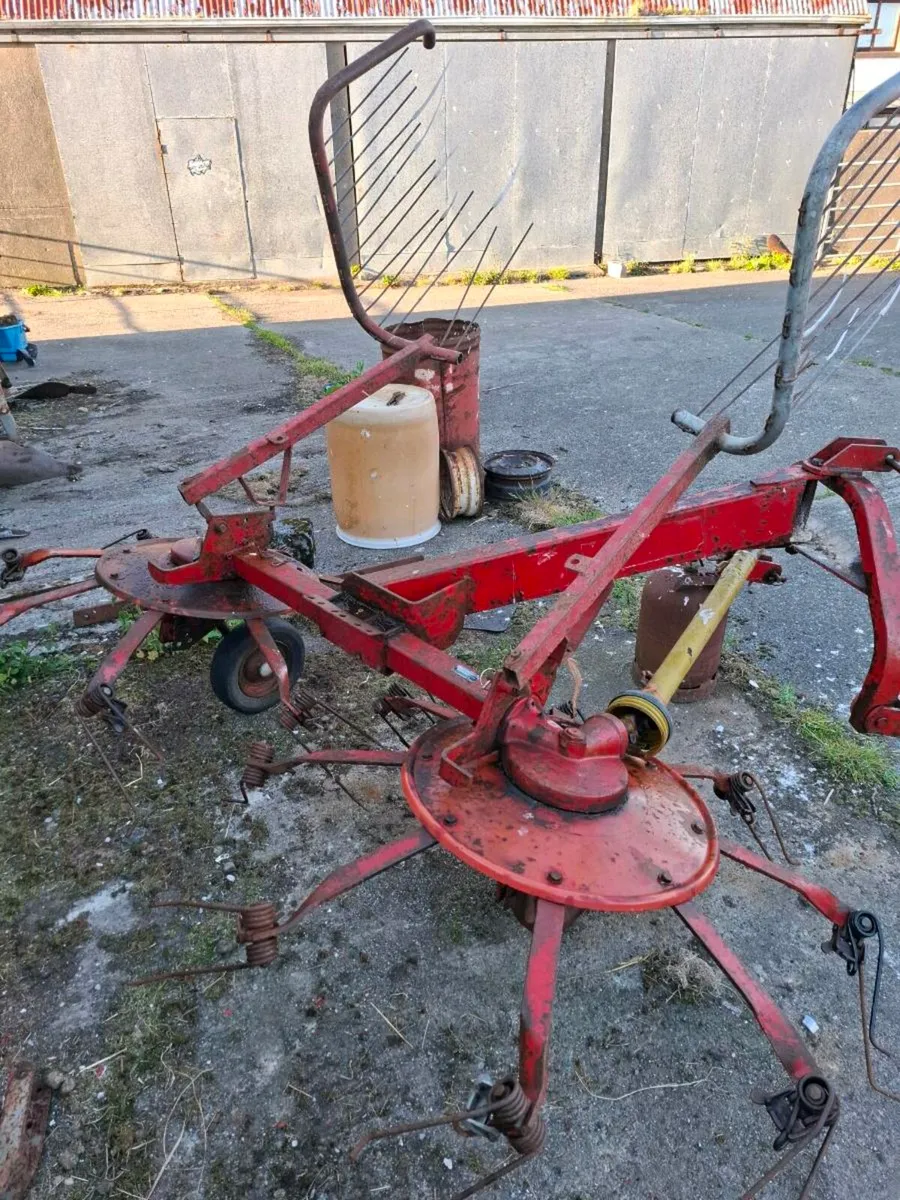 Lely 300 & Mow bar - Image 1