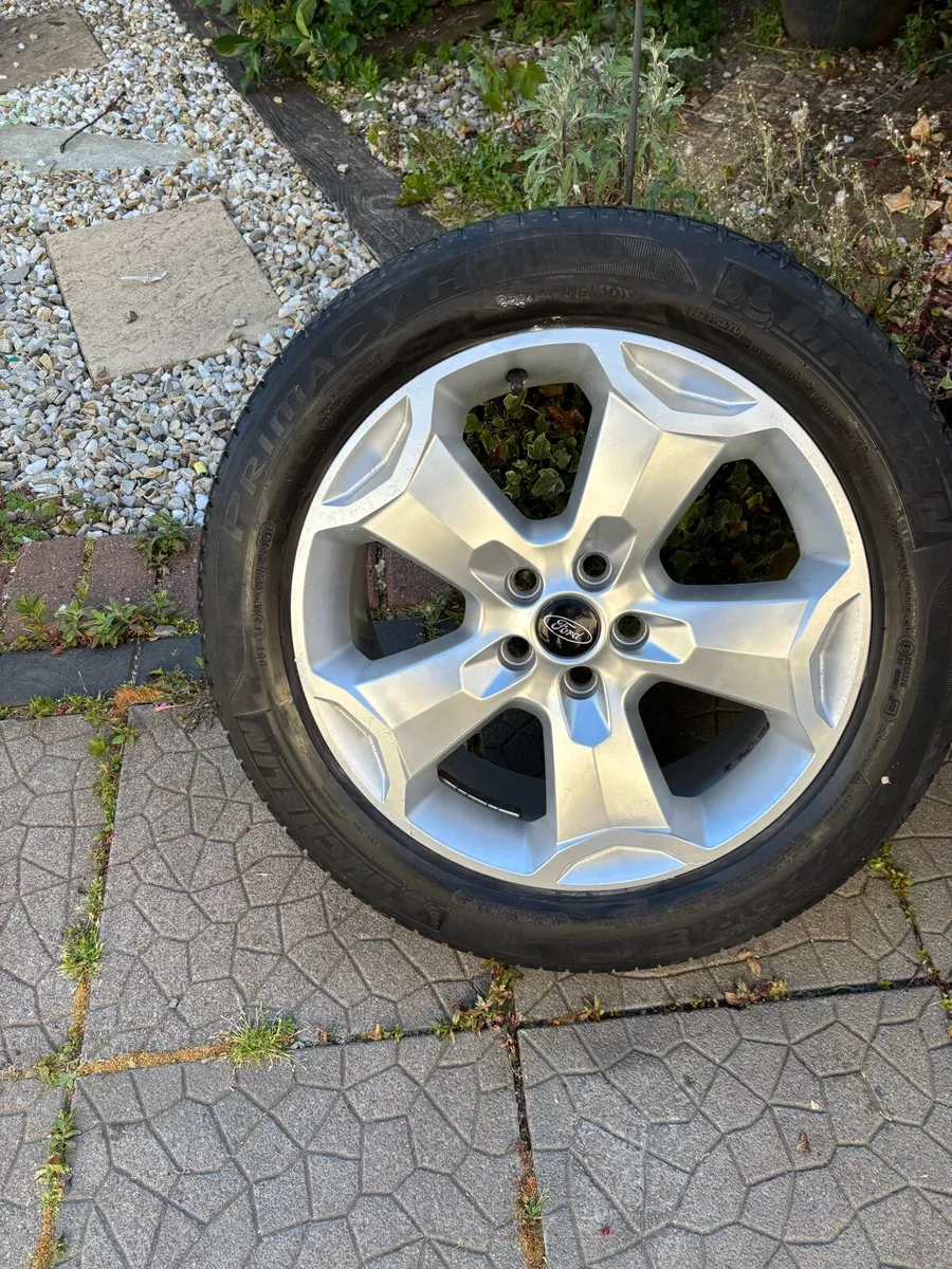 Ford alloy wheels - Image 2