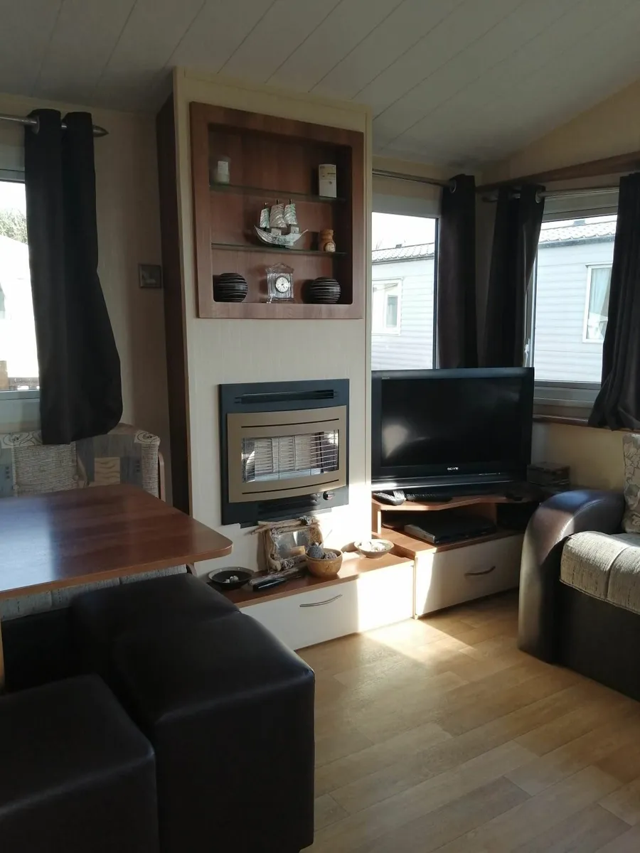 Mobile Home - Image 4