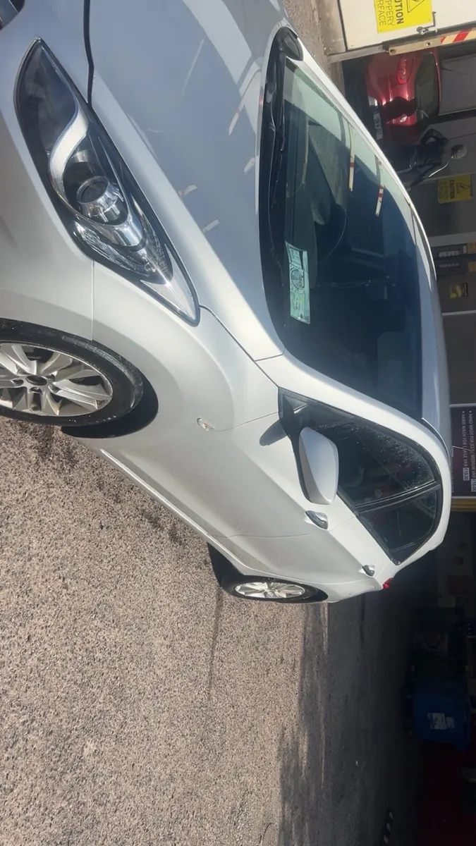 Hyundai i30 2013 - Image 3