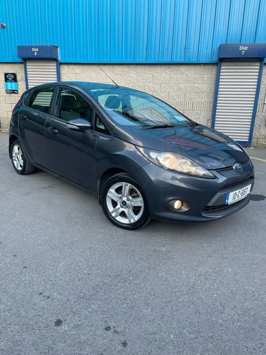 2010 ford fiesta - Image 1