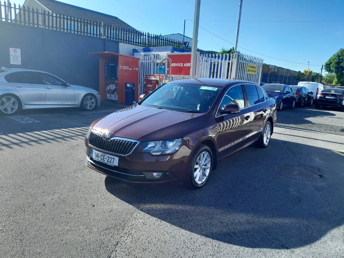 Skoda Superb 1.6 tdi leather - Image 3