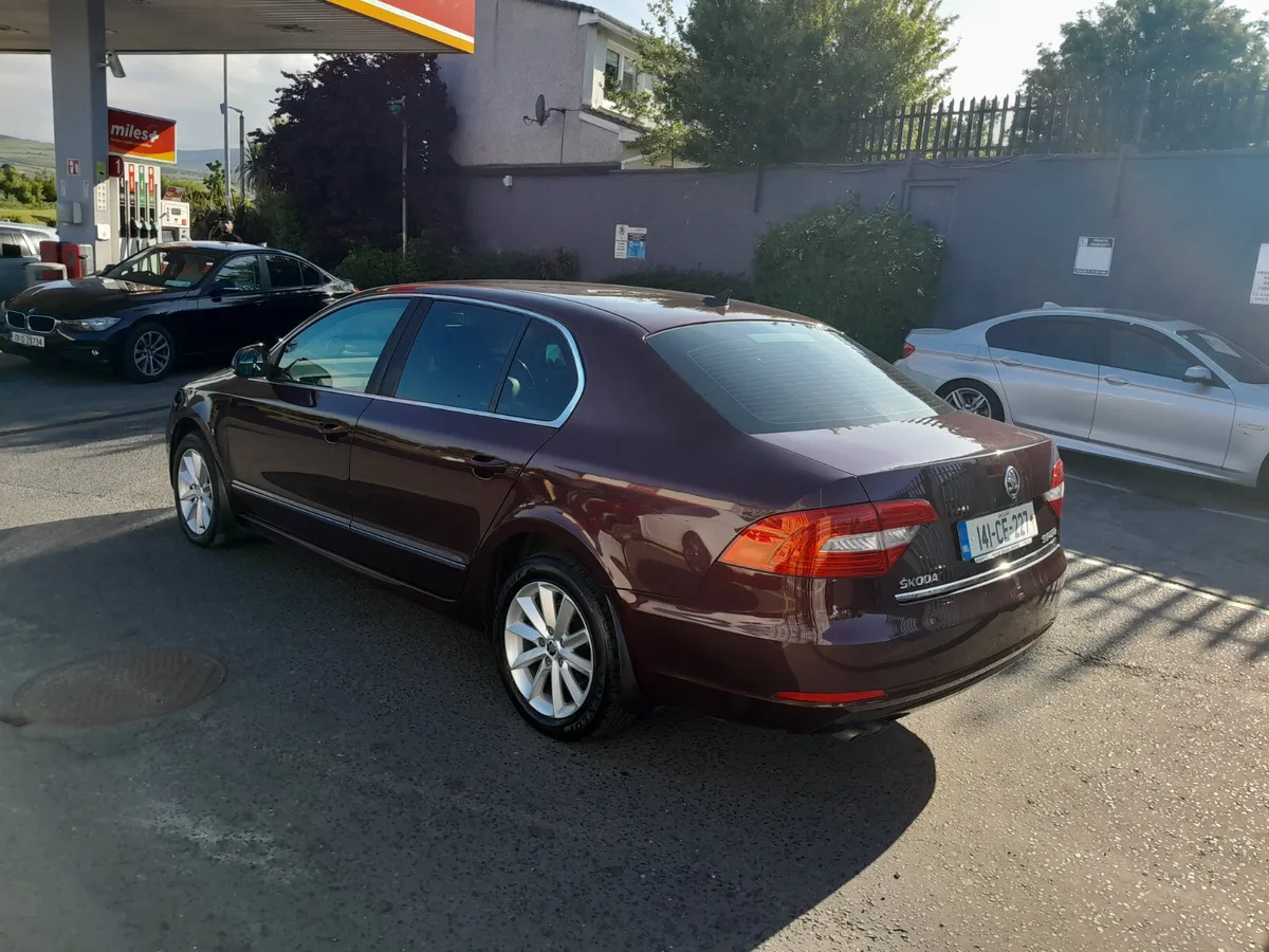 Skoda Superb 1.6 tdi leather - Image 4