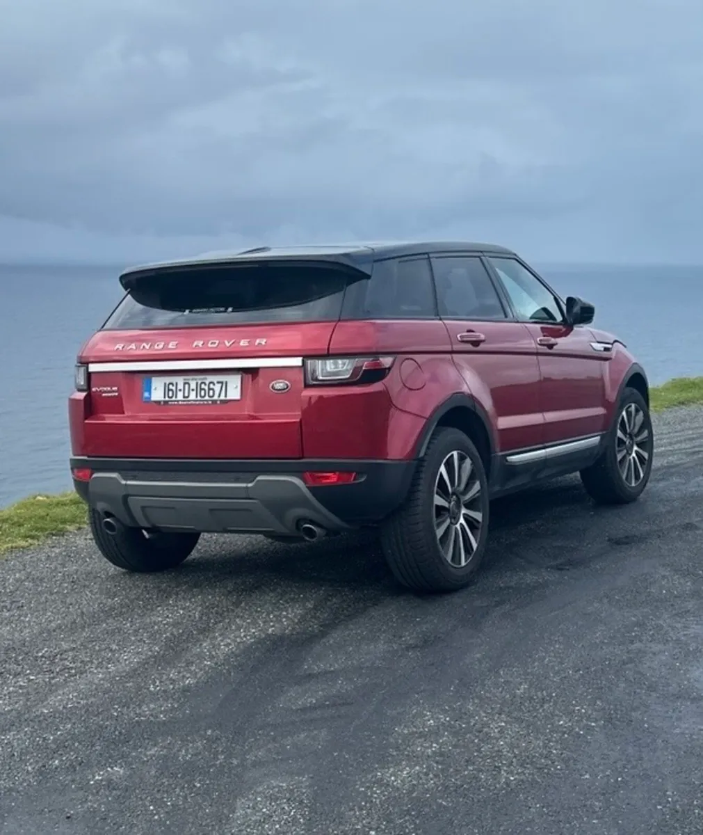 Range Rover Evoque HSE Model - Image 3