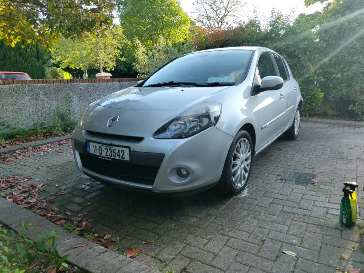 2011 Renault Clio 1.2 - Image 1
