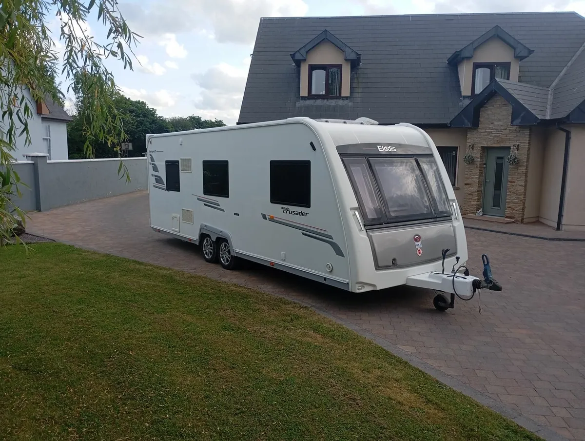 Caravan - Image 4