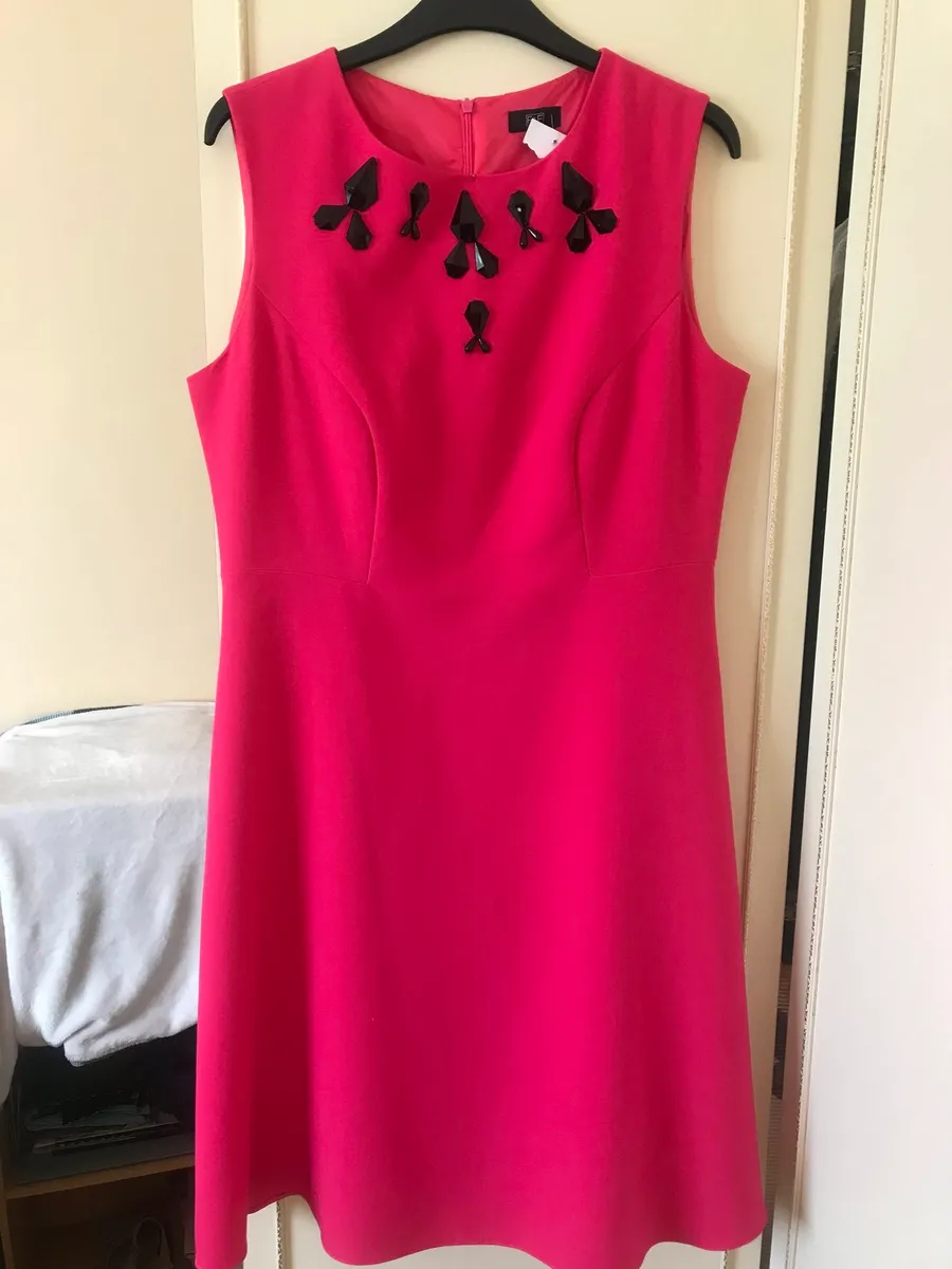Dark Pink Dress Size 10/12 €10 - Image 1