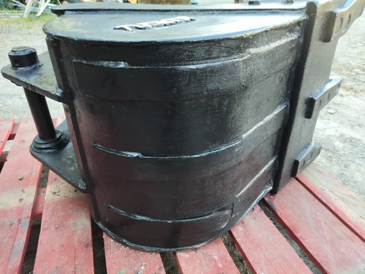 Bucket - Digging  - 16 Inch Width - Image 2