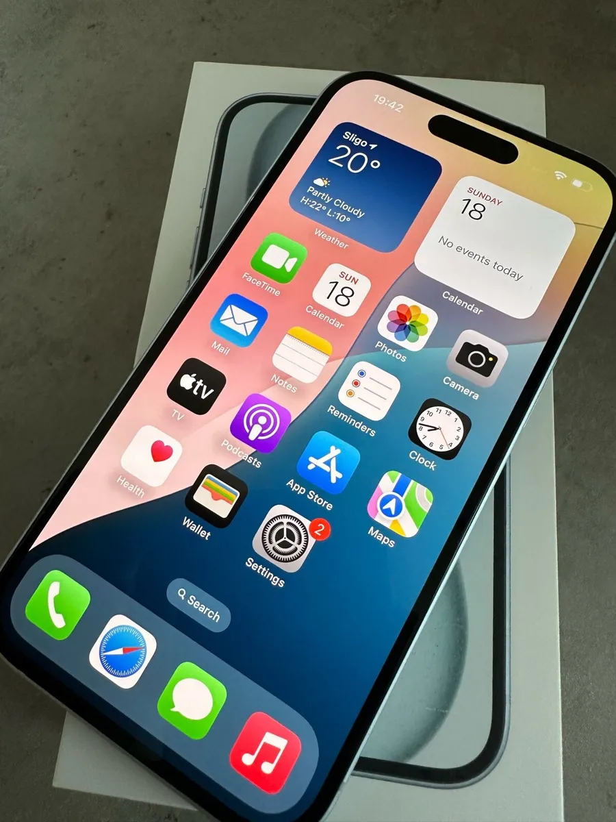 iPhone 15 128gb unlocked - Image 1