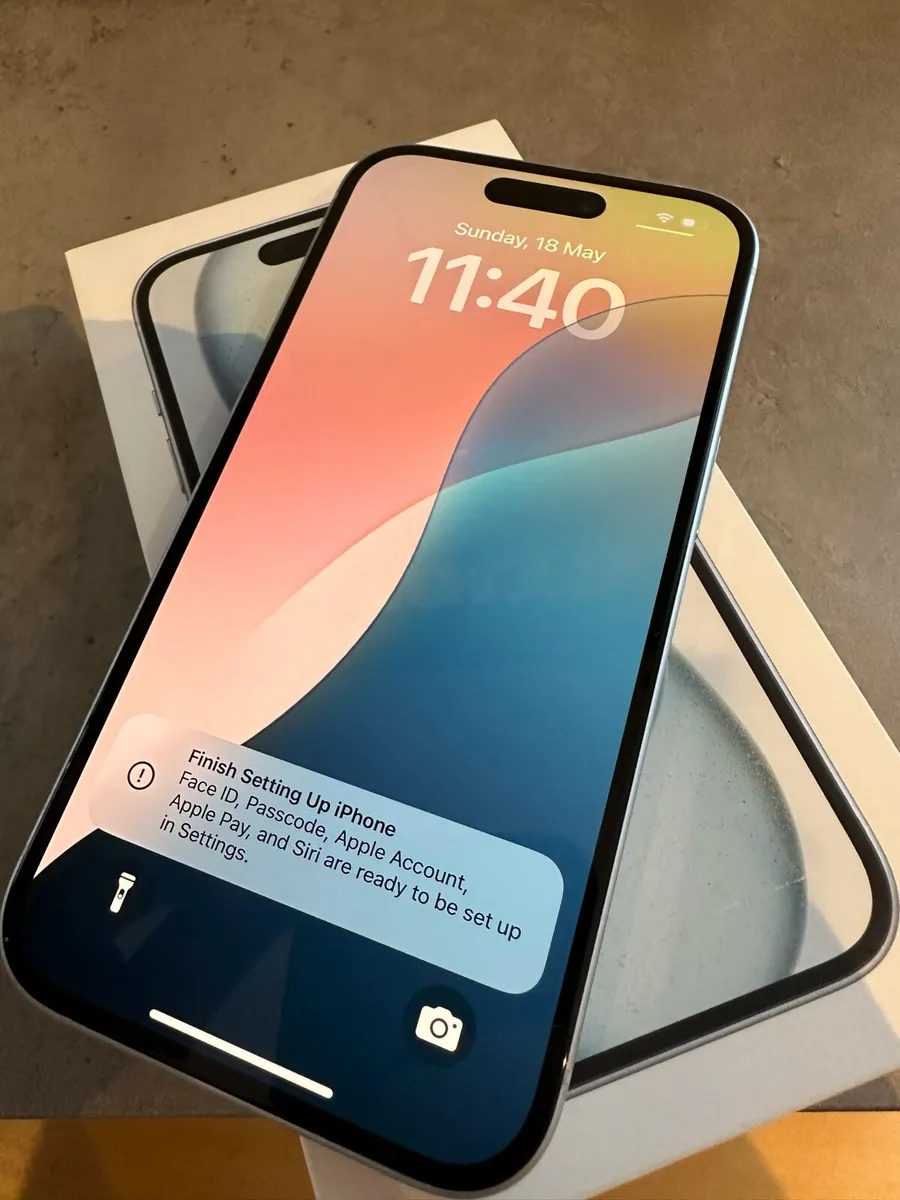 iPhone 15 128gb unlocked - Image 2