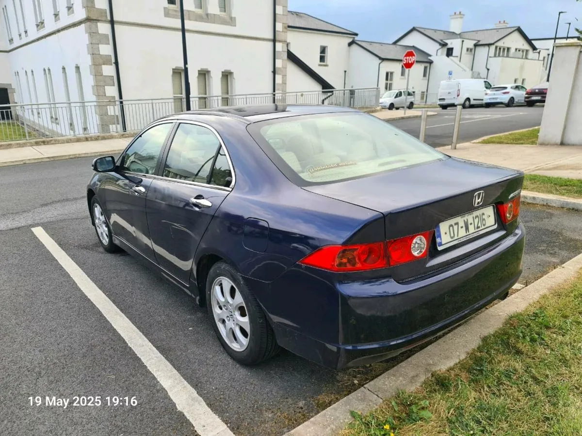 Honda Accord I-VTEC 2.0L - Image 3