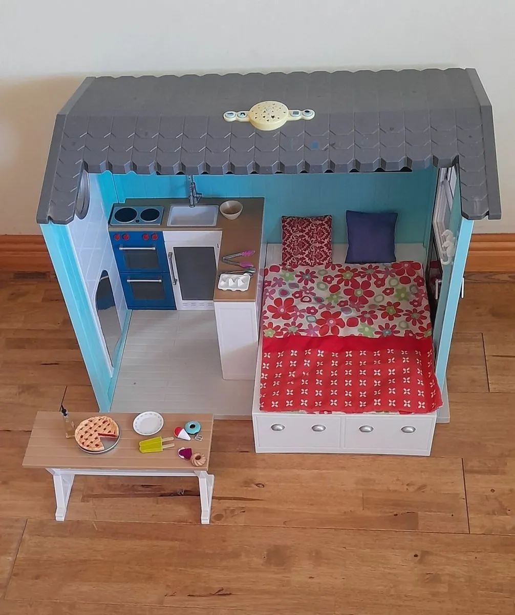 Our Generation Beach House, Doll & Outfit - Image 3