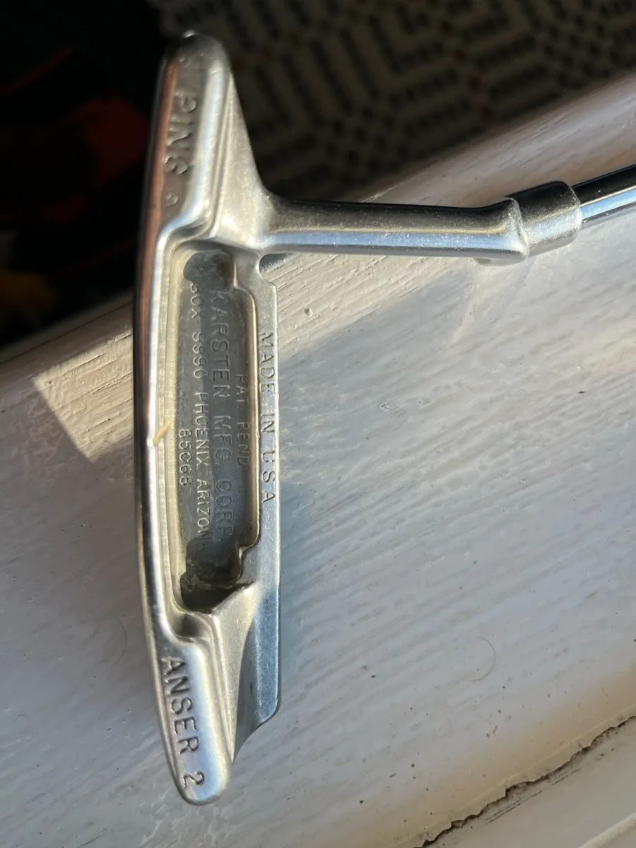 Golf Putter - Image 1