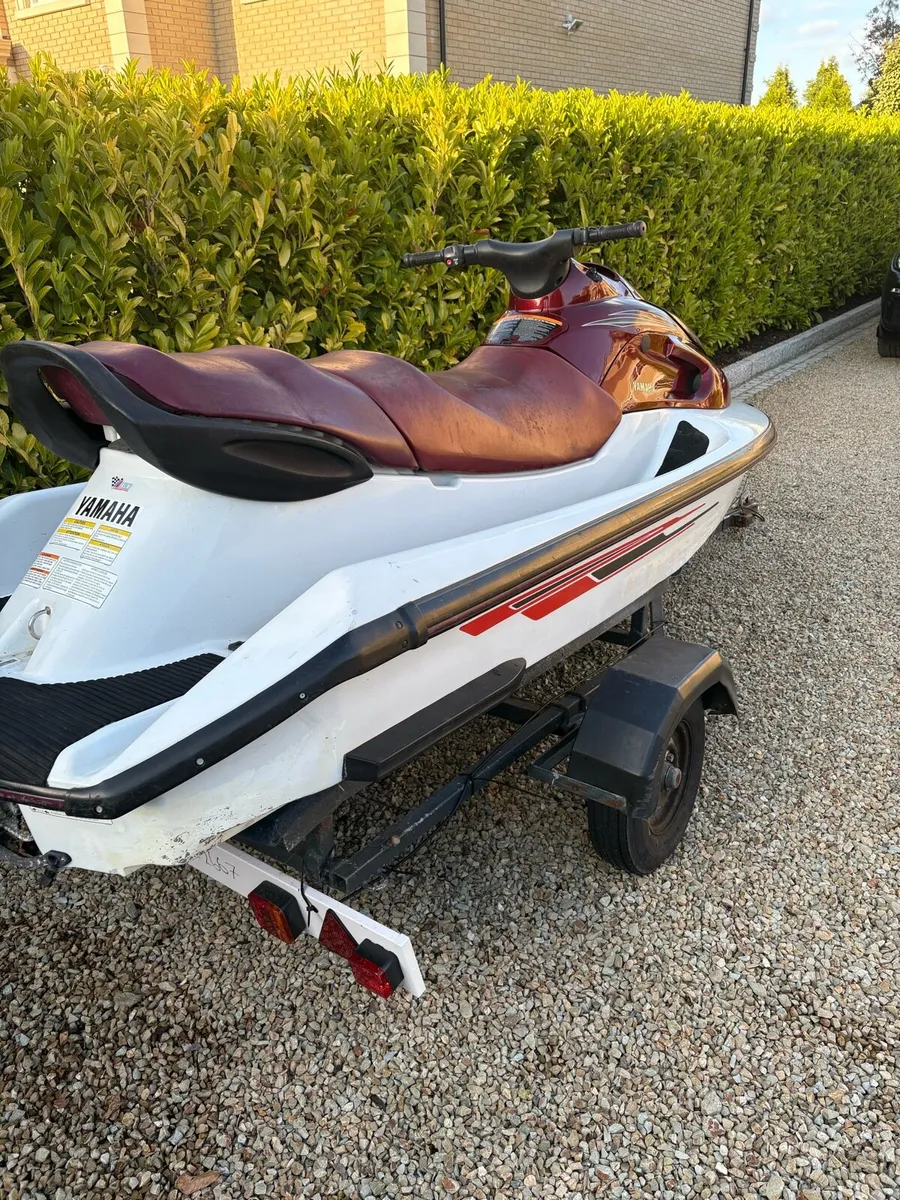 Jet ski - Image 1