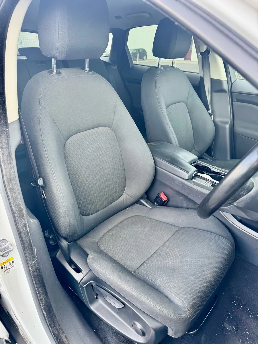 2017 jaguar F-Pace 2.0D RWD SE PURE - Image 4